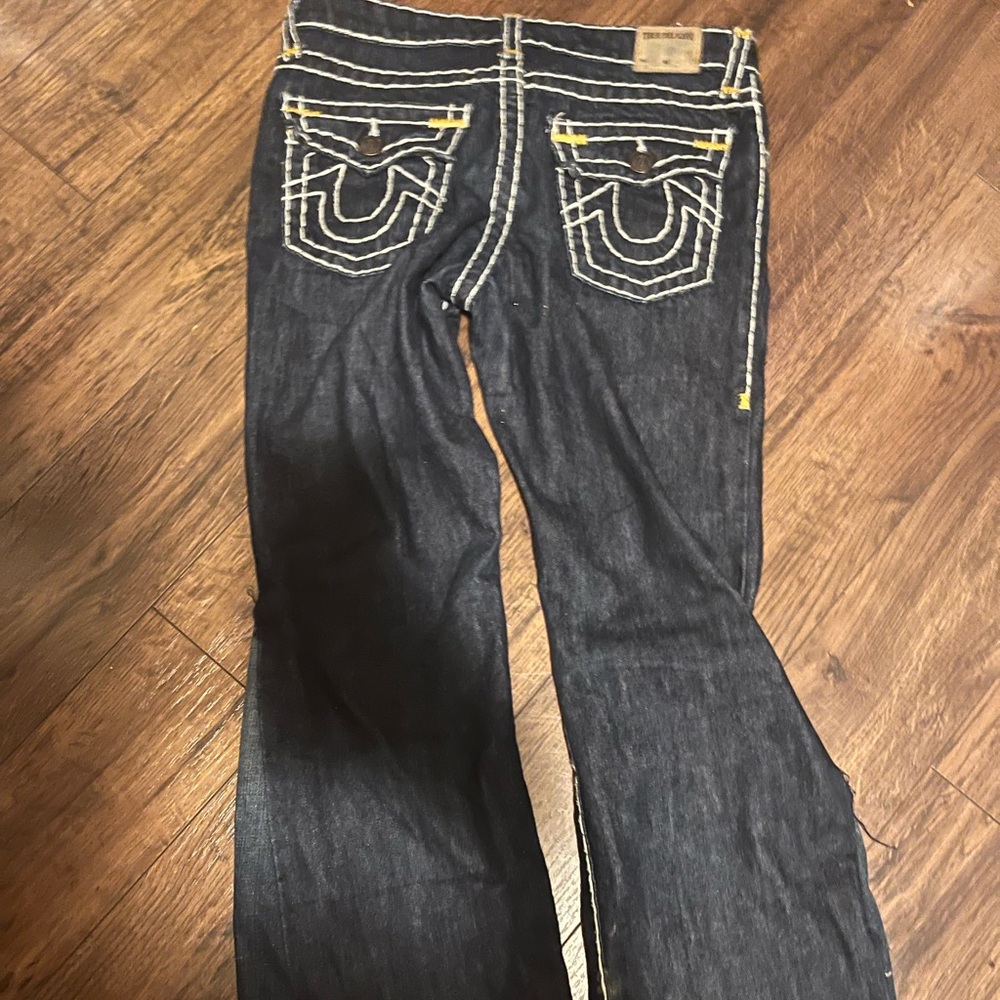 Woman’s true religion size 14